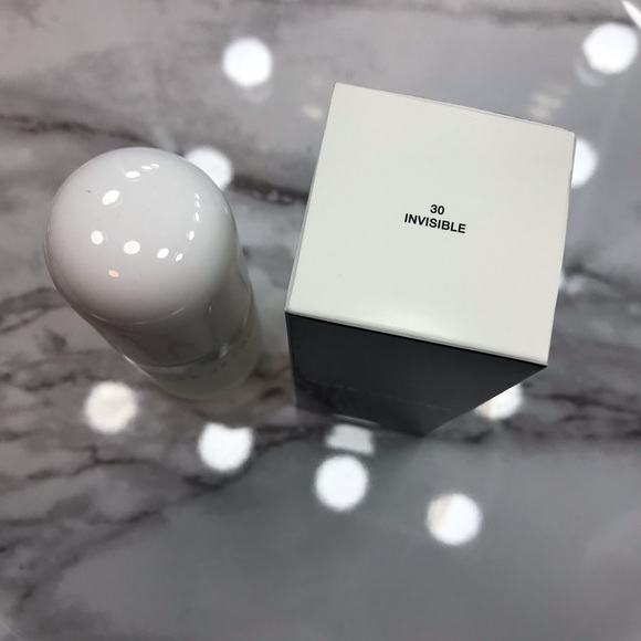 Marc Jacobs Under(Cover) Perfecting Coconut Face Primer Invisible - Picture 6 of 7